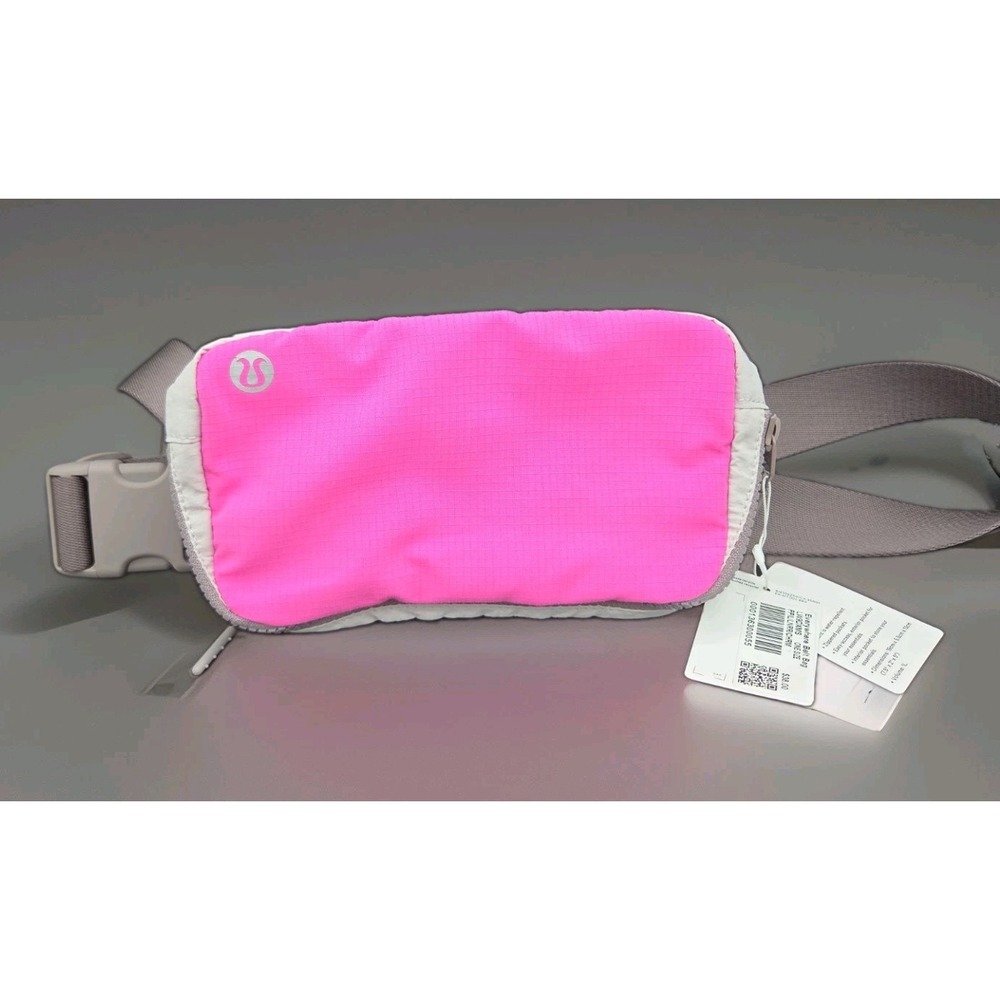 Lululemon Everywhere Belt Bag 1L OG Pow Pink Light Lunar Rock Chrome LW9DXMS NWT